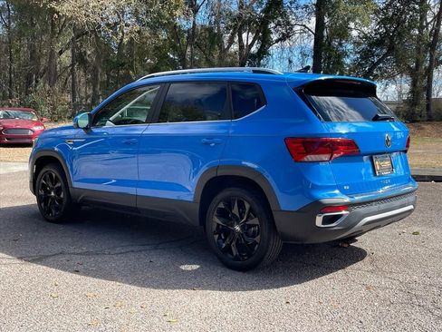 Used 2023 Volkswagen Taos SE w/ Panoramic Sunroof Package image 25