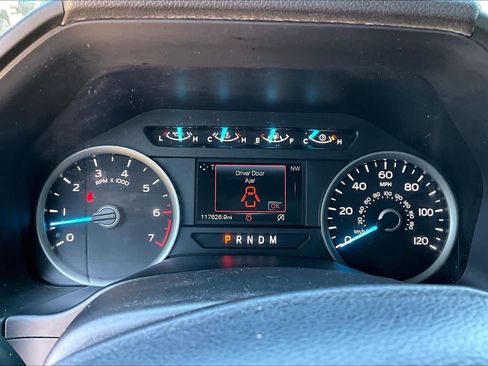 Used 2018 Ford F150 XLT w/ Equipment Group 302A Luxury AWD/4WD image 21