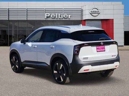 New 2025 Nissan Kicks SR image 3