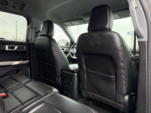 Certified 2023 Ford Explorer XLT w/ Equipment Group 202A image 21