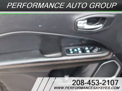 Used 2018 Jeep Compass Sport image 14