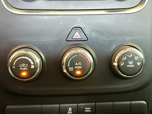 Used 2019 RAM 1500 Tradesman w/ Tradesman SXT Package image 16