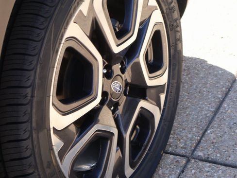 Used 2023 Subaru Ascent Limited image 41