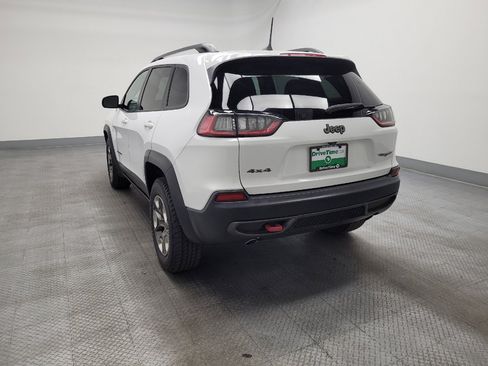 Used 2019 Jeep Cherokee Trailhawk w/ Cold Weather Group AWD/4WD image 5