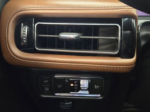 Used 2022 Lincoln Nautilus Reserve image 24