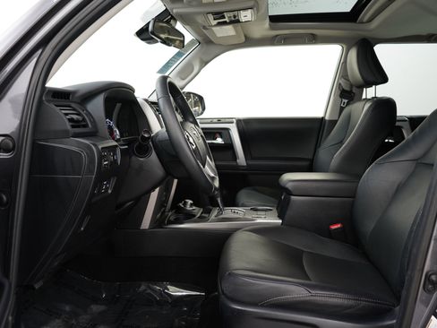 Used 2022 Toyota 4Runner Limited AWD/4WD image 18