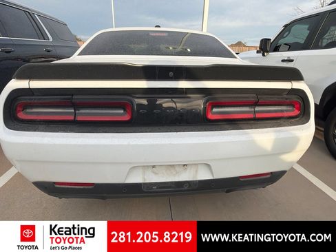 Used 2022 Dodge Challenger R/T w/ Blacktop Package RWD image 4
