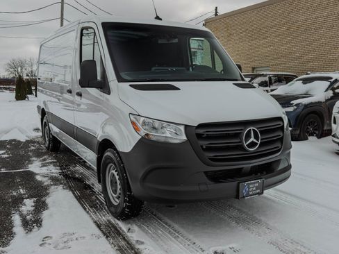 Used 2021 Mercedes-Benz Sprinter 2500 w/ Driver Convenience Package image 2