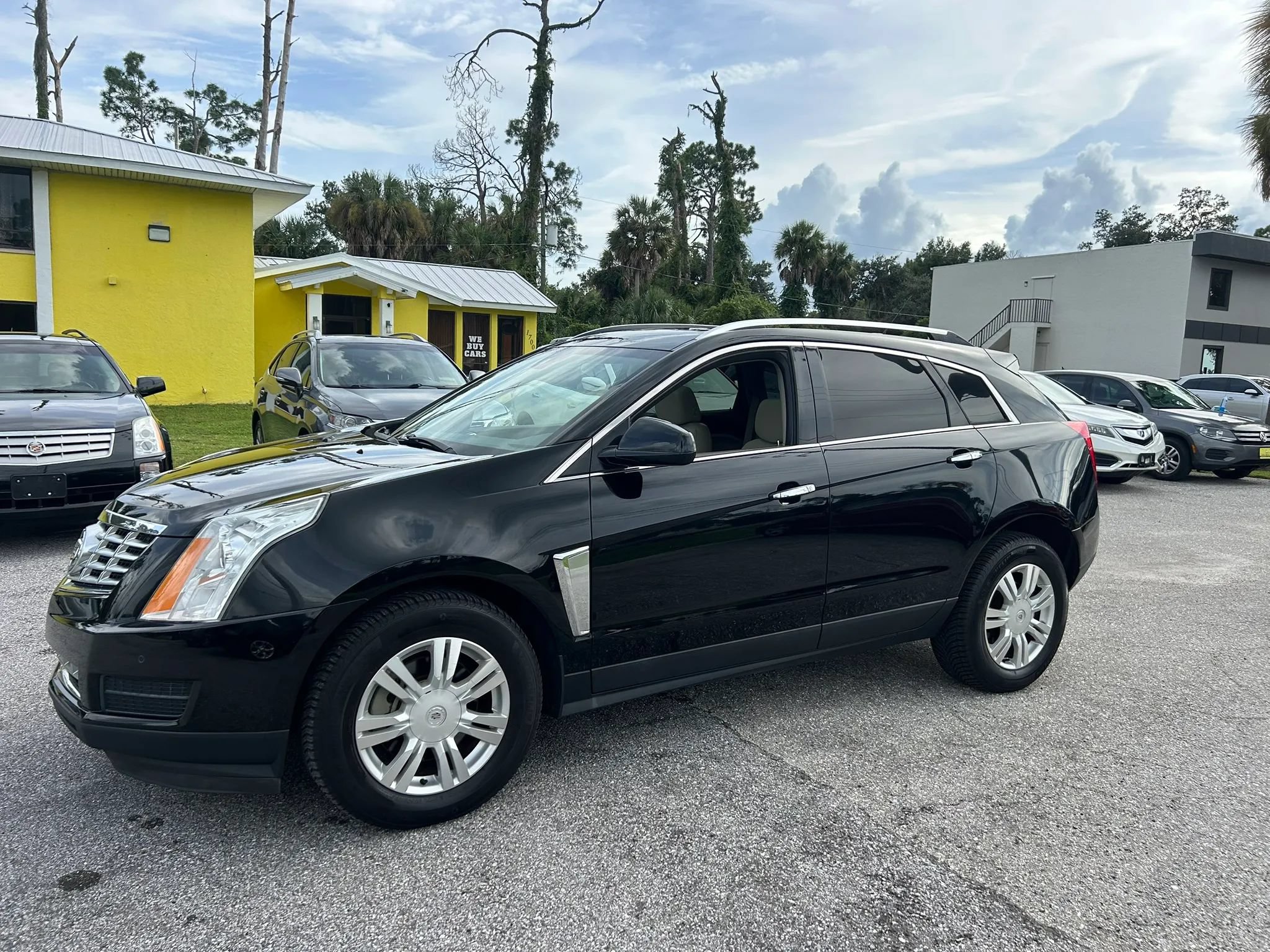 Used 2014 Cadillac SRX Premium FWD image 1