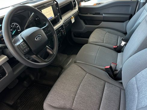 New 2026 Ford F250 XL w/ XL Chrome Package AWD/4WD image 9
