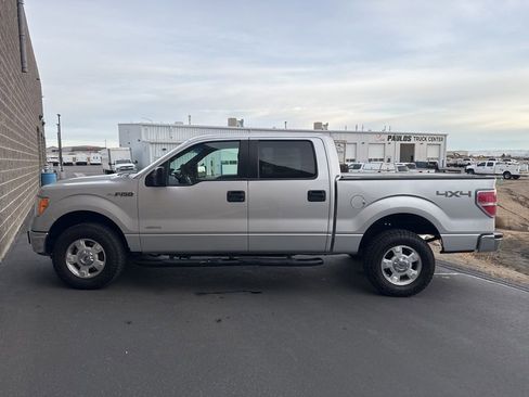 Used 2014 Ford F150 XLT w/ Trailer Tow Package image 6