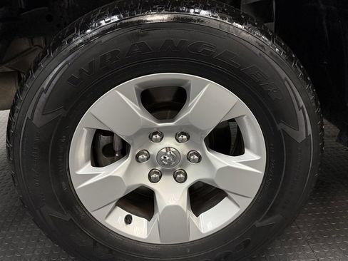 Used 2021 RAM 1500 Big Horn image 12