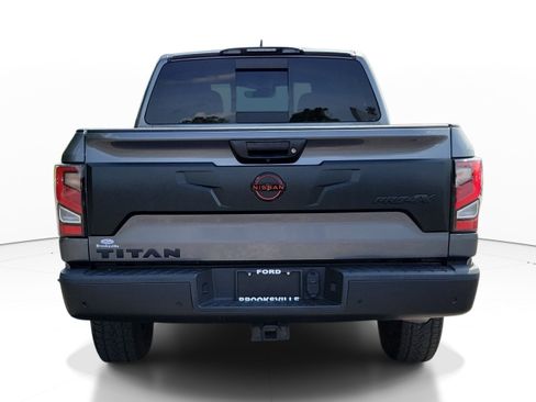 Used 2024 Nissan Titan PRO-4X AWD/4WD image 5