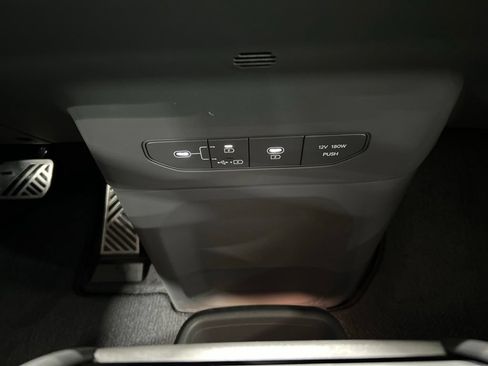 Certified 2024 Kia EV9 GT-Line AWD/4WD image 26