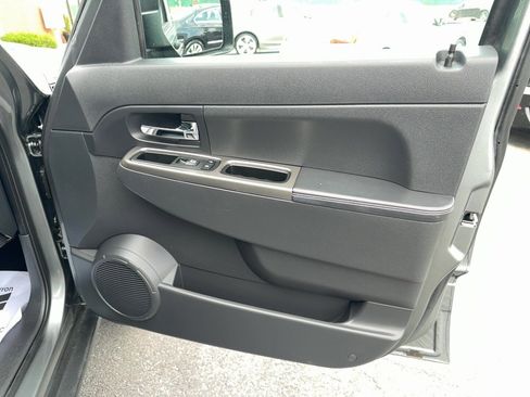 Used 2012 Jeep Liberty Limited Jet AWD/4WD image 22