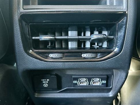 Used 2023 Jeep Grand Cherokee Laredo w/ Luxury Tech Group I image 27