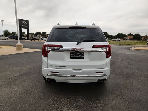 Used 2022 GMC Acadia Denali w/ Denali Ultimate Package FWD image 6