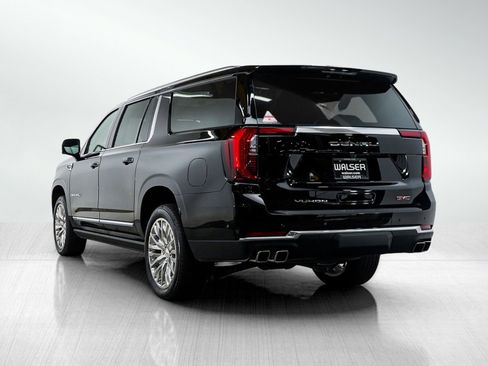 Used 2025 GMC Yukon XL Denali w/ Sun & Power Step Package AWD/4WD image 3