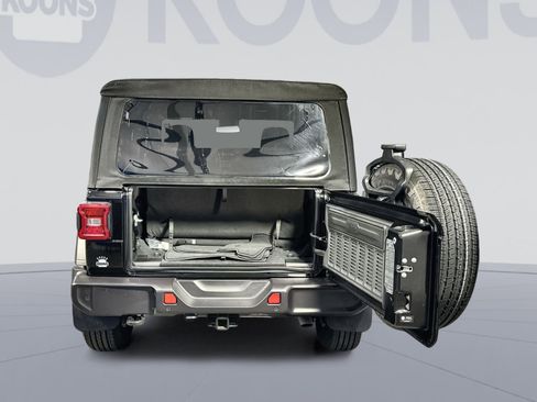Used 2024 Jeep Wrangler Sport S image 31