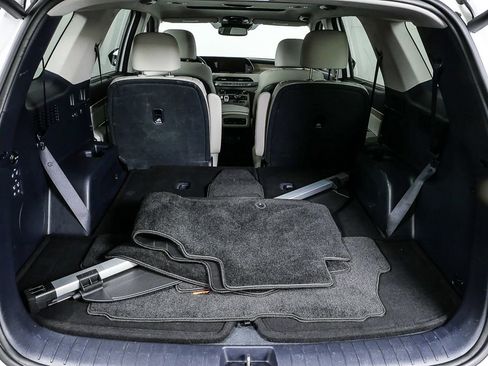 Used 2021 Hyundai Palisade SEL w/ Premium Package image 32