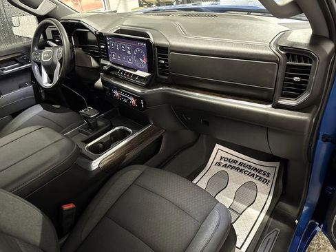 Certified 2024 GMC Sierra 1500 Elevation image 28