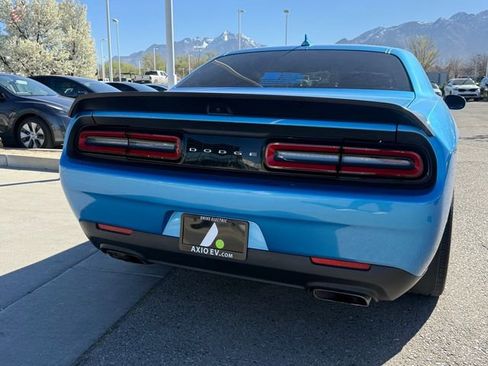 Used 2019 Dodge Challenger R/T Scat Pack w/ 1320 Drag Pack RWD image 32
