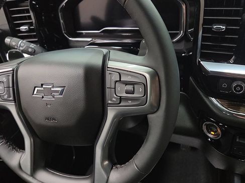 Used 2023 Chevrolet Silverado 1500 RST w/ Convenience Package II AWD/4WD image 16