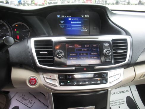Used 2015 Honda Accord EX-L image 24
