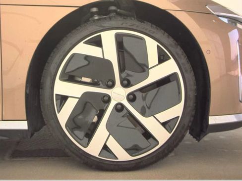 Used 2022 Lucid Air Dream Edition image 18