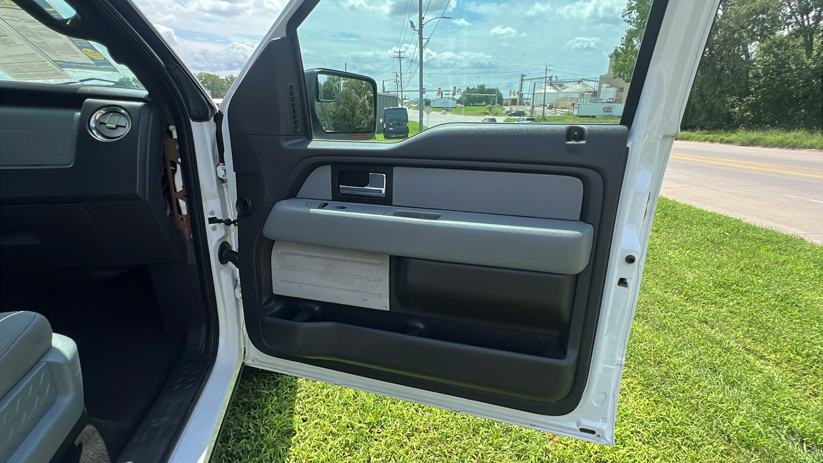 Used 2013 Ford F150 XLT w/ Off-Road Pkg AWD/4WD image 19