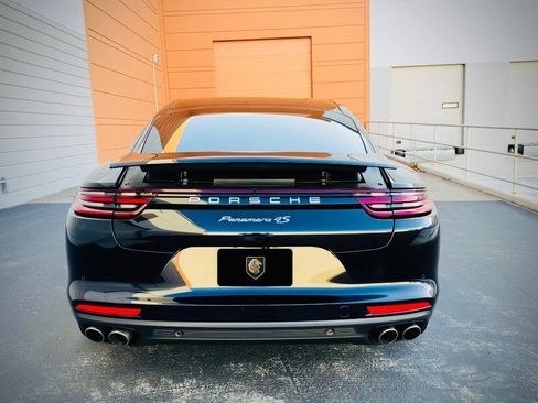 Used 2017 Porsche Panamera 4S image 6