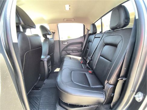 Used 2016 Chevrolet Colorado LT w/ Luxury Package, Chrome RWD image 8