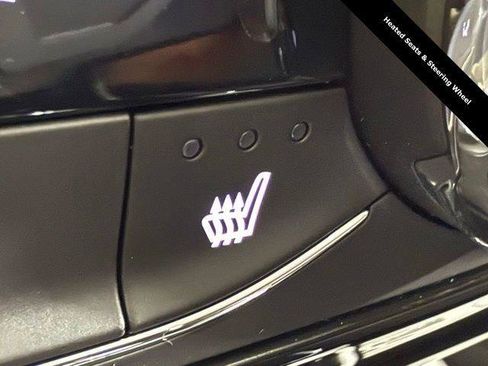 New 2025 Chevrolet Trax ACTIV w/ Sunroof Package image 22