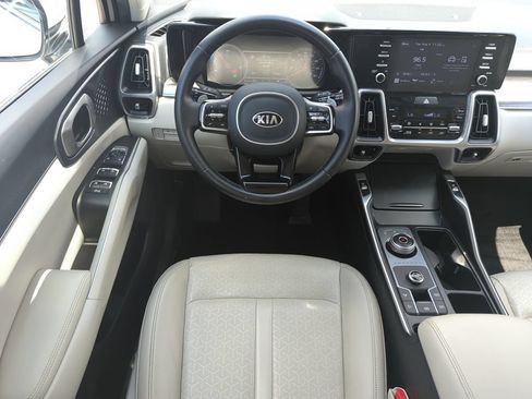 Used 2021 Kia Sorento S FWD image 14