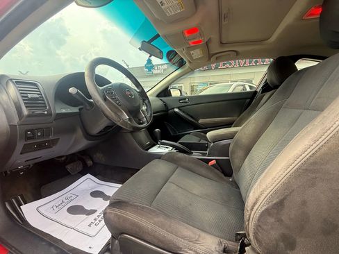 Used 2010 Nissan Altima 2.5 S w/ Premium Pkg image 9