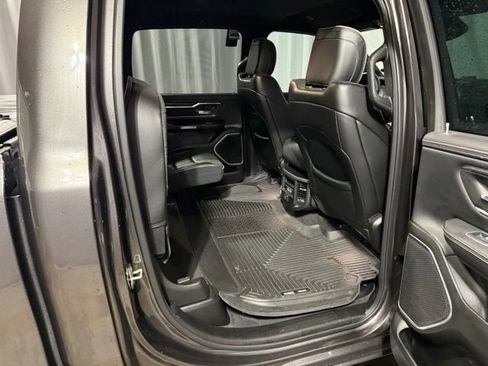Used 2023 RAM 1500 Laramie AWD/4WD image 34