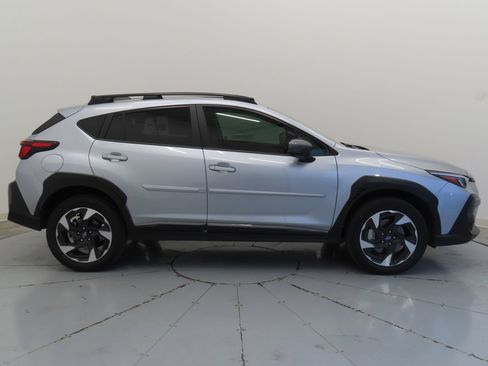 Used 2025 Subaru Crosstrek 2.5i Limited w/ Crosstrek Mirror Package AWD/4WD image 2