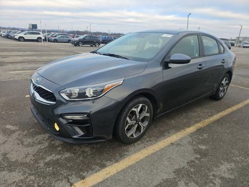 Used 2021 Kia Forte LXS image 2