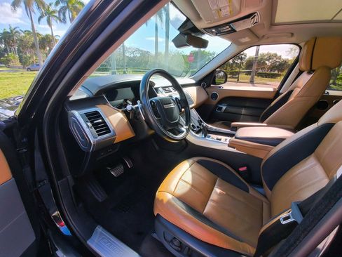 Used 2019 Land Rover Range Rover Sport Supercharged AWD/4WD image 5