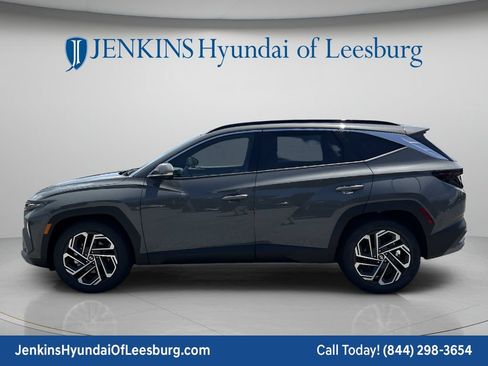 New 2026 Hyundai Tucson Limited FWD image 9