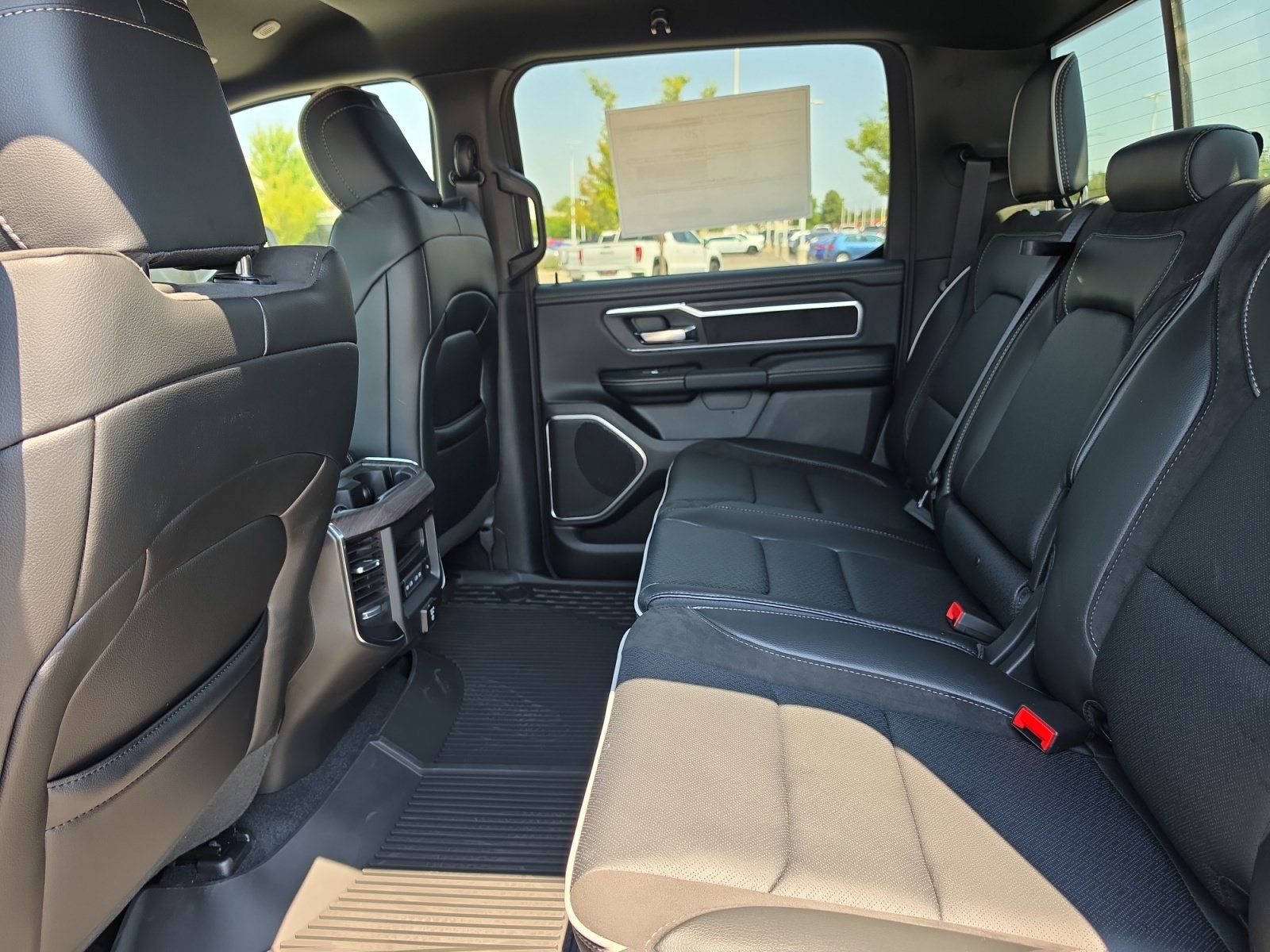 New 2026 RAM 1500 Laramie w/ Night Edition AWD/4WD image 24