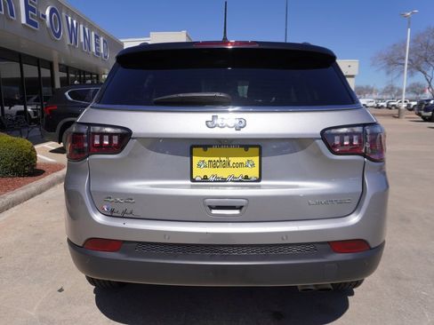 Used 2022 Jeep Compass Limited image 5