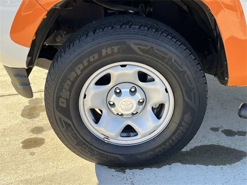 Used 2019 Toyota Tacoma SR image 13