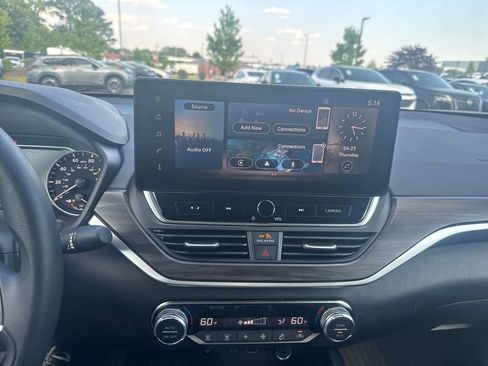 New 2026 Nissan Altima 2.5 SV w/ SV Special Edition Package FWD image 16