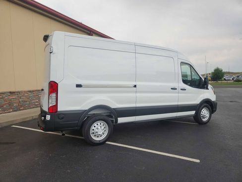 Used 2025 Ford Transit 250 148 Medium Roof Extended AWD image 9