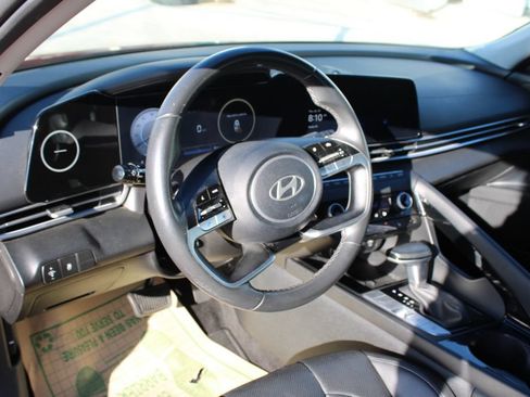 Used 2024 Hyundai Elantra Limited FWD image 27
