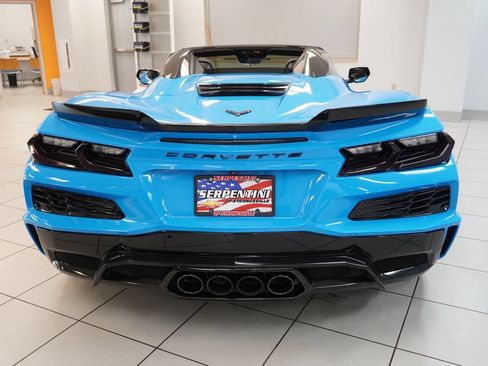 Used 2024 Chevrolet Corvette Z06 RWD image 8