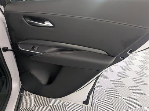 Used 2024 Cadillac XT4 Premium Luxury image 33