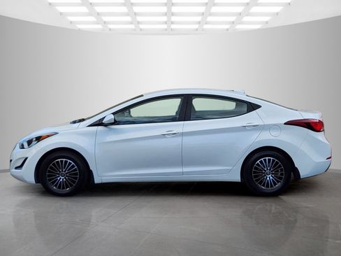 Used 2016 Hyundai Elantra SE FWD image 4