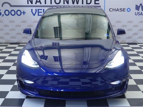 Used 2019 Tesla Model 3 Performance AWD/4WD image 2
